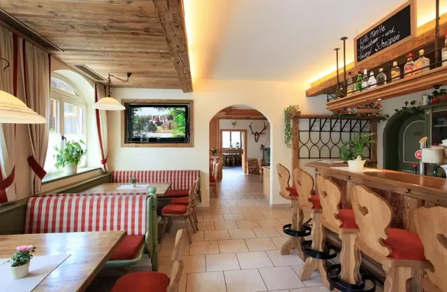 Café, Pension & Restaurant Heim - Kirchberg in Tirol