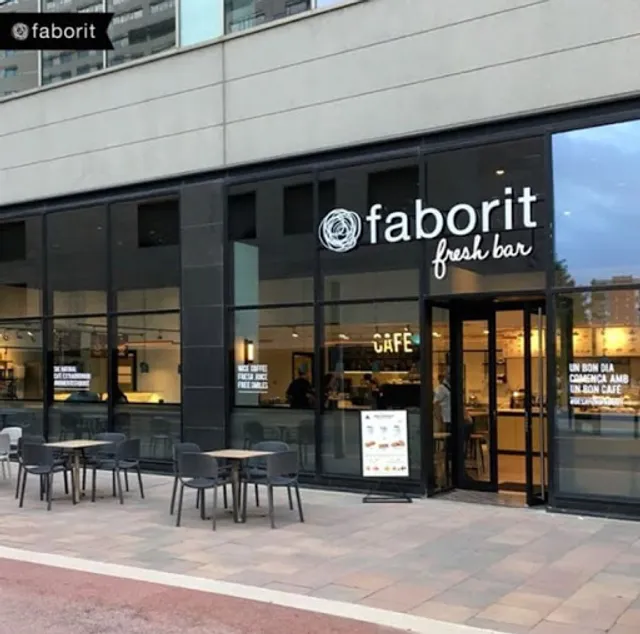 Faborit Torre Diagonal Mar