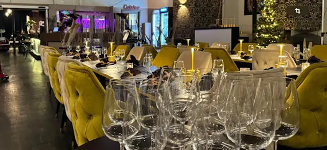 Sandkescht Beim AMADO