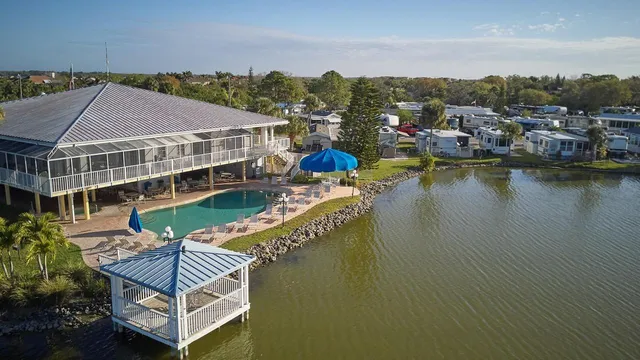 Encore Winter Quarters Manatee