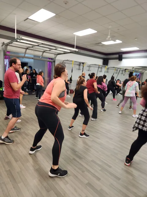 Crunch Fitness - West Babylon