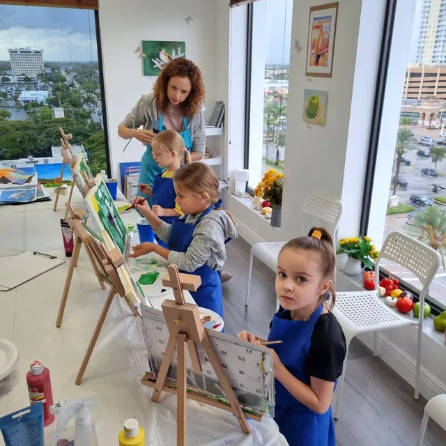 NIKI Gallery & Art school