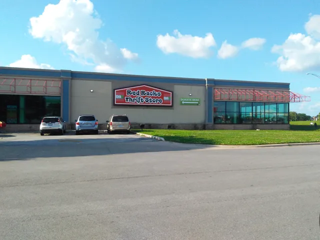 Red Racks DAV Thrift Store