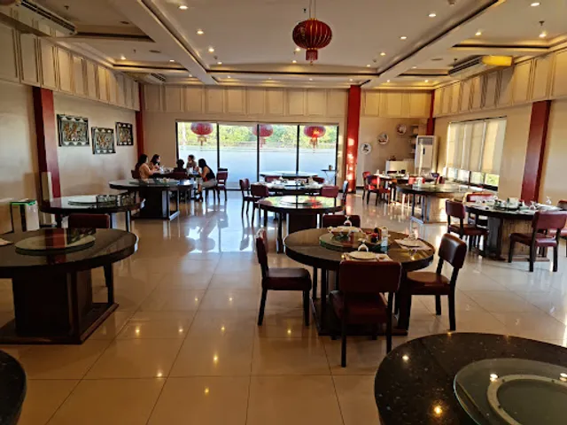 West Empire Chinese Restaurant and Seafood Garden