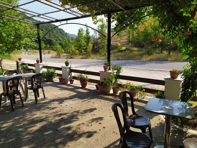 Ταβερνα Καφε Αθαμανιο,taverna cafe athamanio,ΔΙΑΜΑΝΤΗΣ