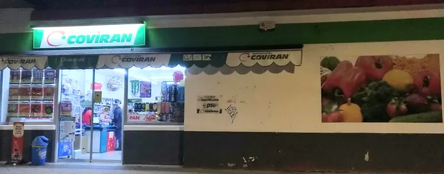 Supermercado COVIRAN y bazar chino.