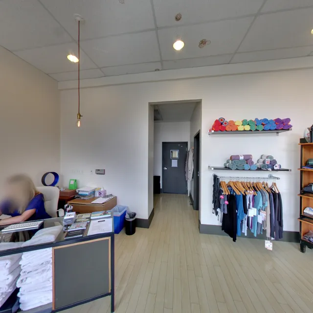 Hauteyoga Queen Anne