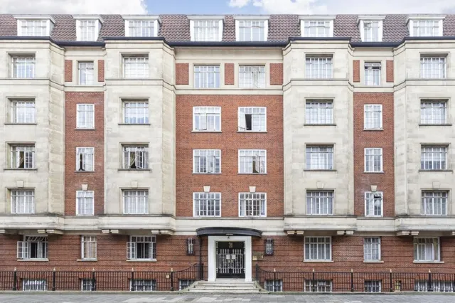 The Chapter - Mayfair Suites