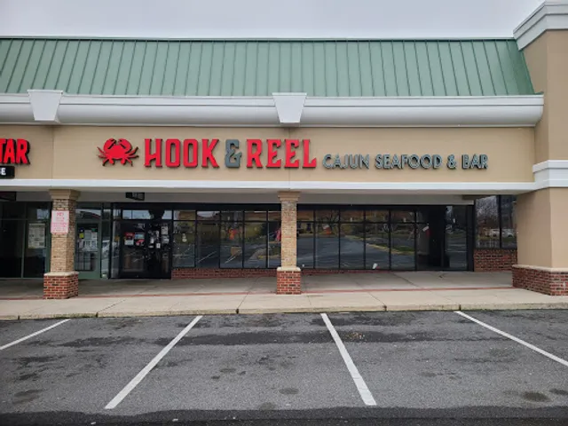 Hook & Reel Cajun Seafood & Bar