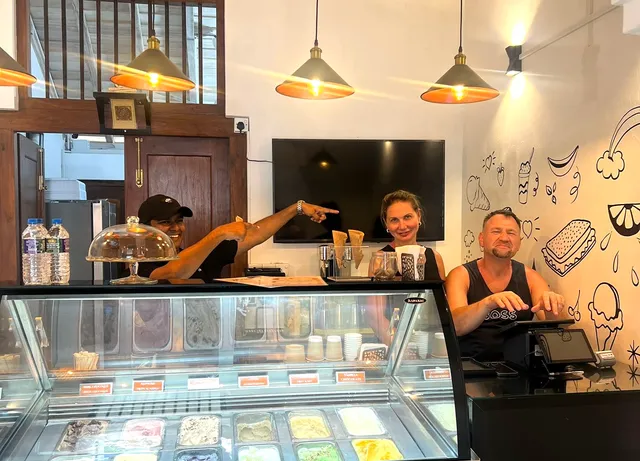 Fort Freeze - Ice Cream Shop