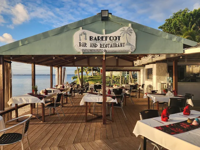 Barefoot Bar and Restaurant