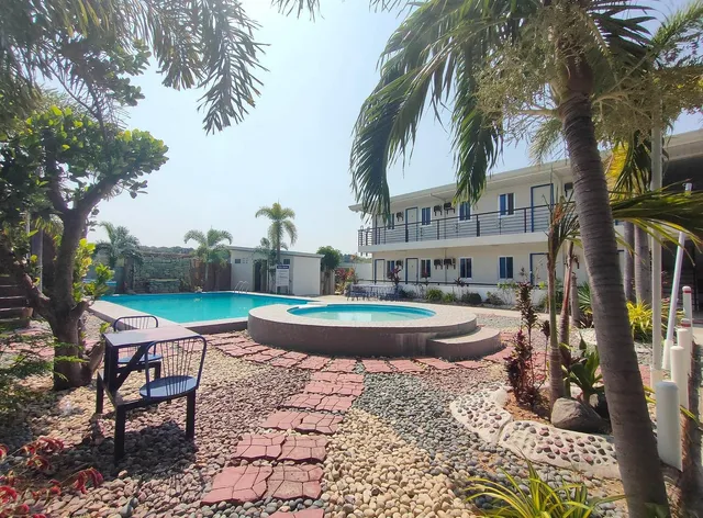 Shorestop Inn & Restaurant