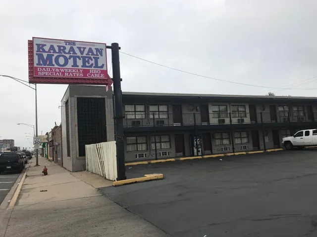 Karavan Motel