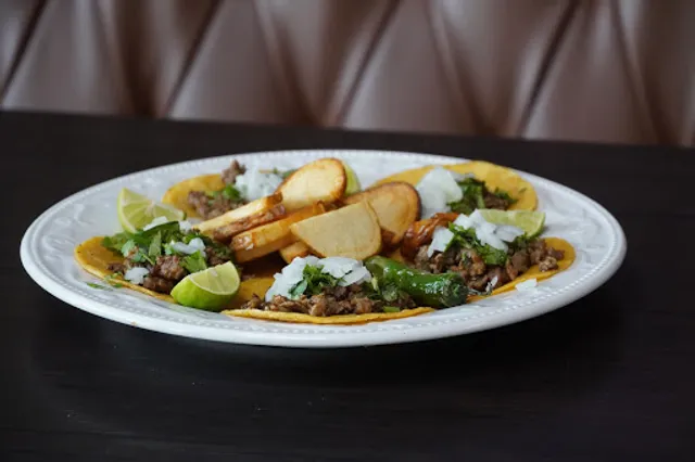 100% Antojitos Mexicanos