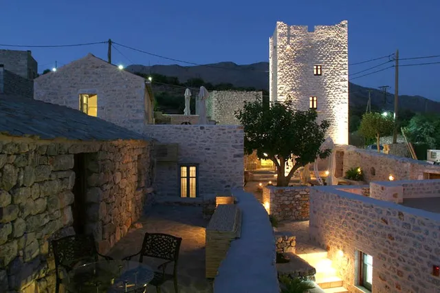 Lithos Stone suites