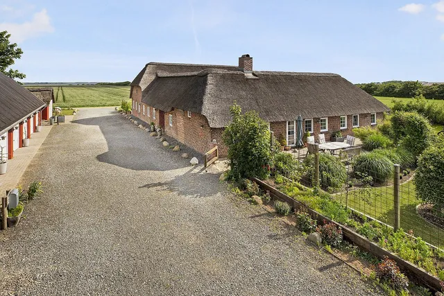 West Coast Cottage Holiday Apartments