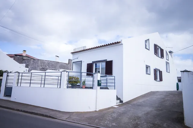 Ponta Delgada Guest House 2.0