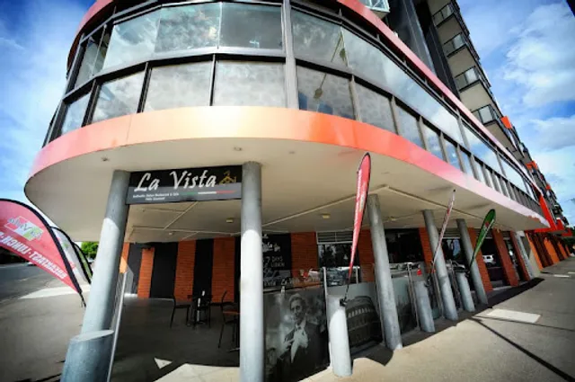 La Vista BAR AND RESTAURANT