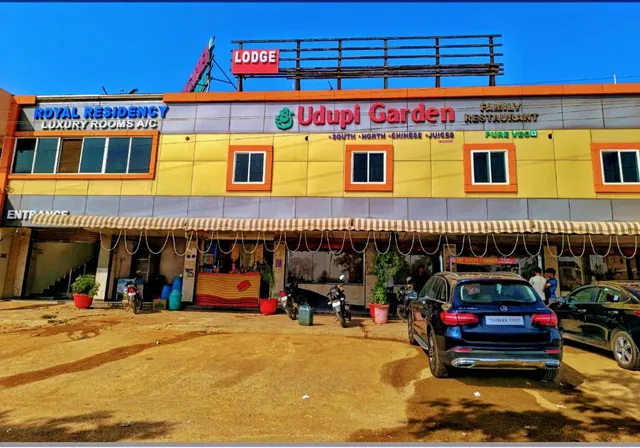 Royal Residency Luxury Room A|C Best Hotel in Balanagar | Hyderabad