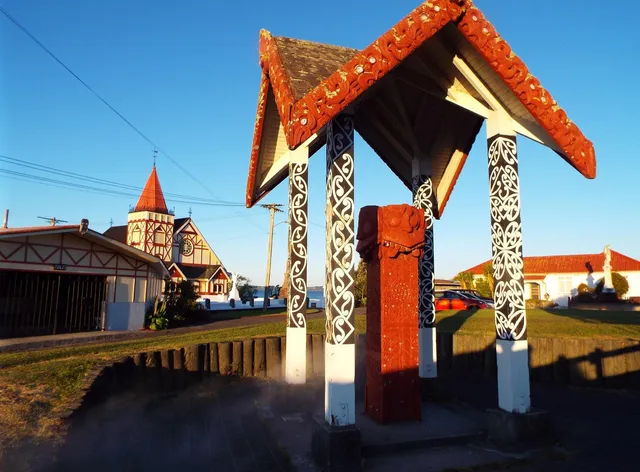 Utuhina Hot Springs Fishing Lodge