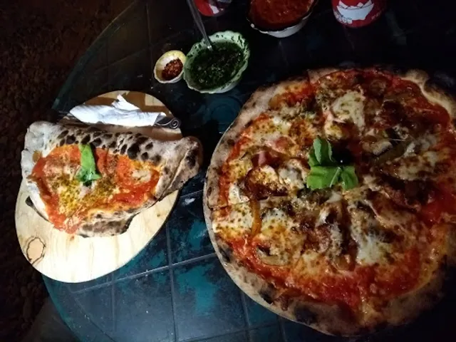 La Pizzería