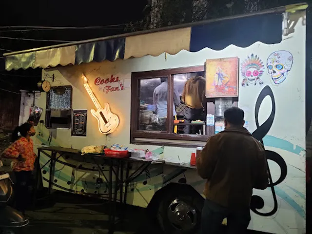 Cooks & Fans Food Van