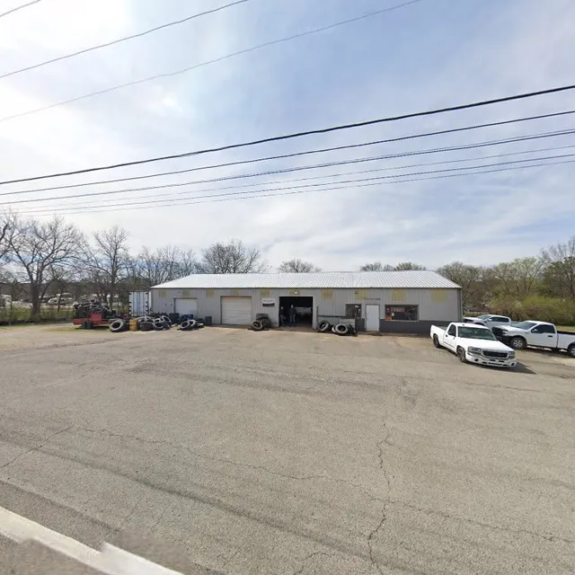 Robin's Service Center