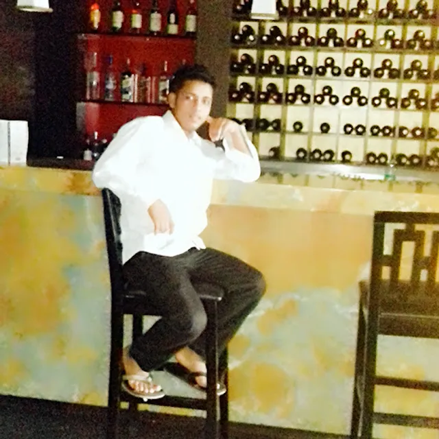 C. G - 83 Restaurant