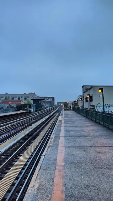 103 St–Corona Plaza