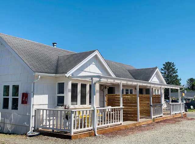 Boardwalk Cottages