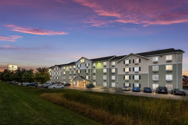 HomeTowne Studios Columbus