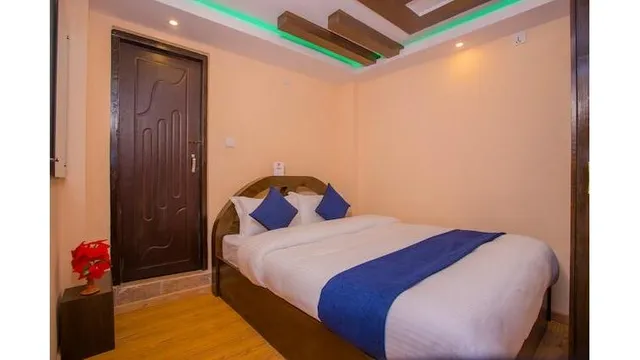 OYO Hotel Antique Kutty