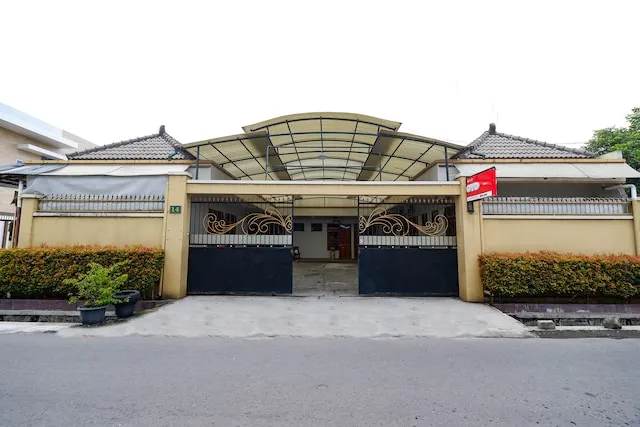 OYO 2737 D'KostNearKraton mangkunegaran