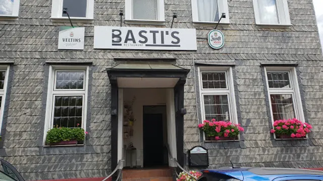 Basti's
