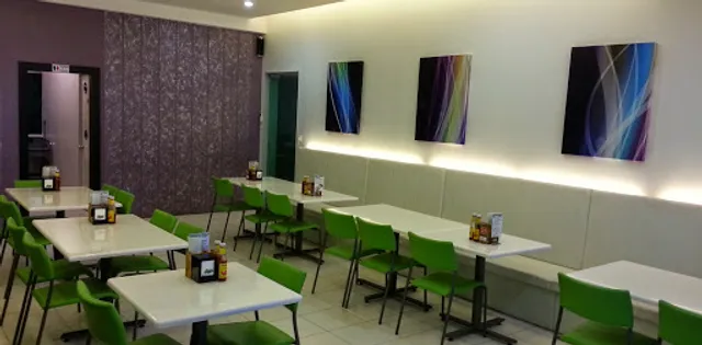 Green Island Western Food ( Halal )