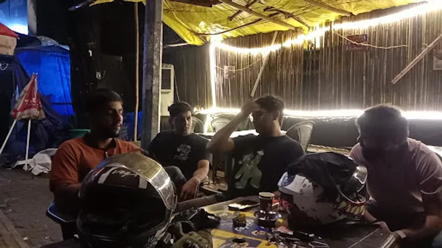 Angels and Roadsters Cafe Qutab