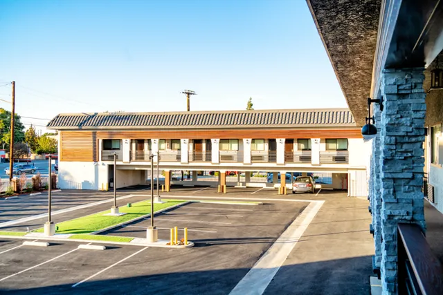 Aspire Inn Studios & Spas