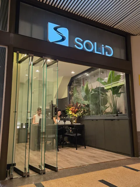 SOLID Envidraçamentos High End