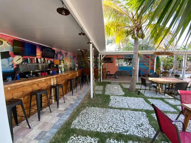 Bongo's Botanical Beer Garden and Cafe