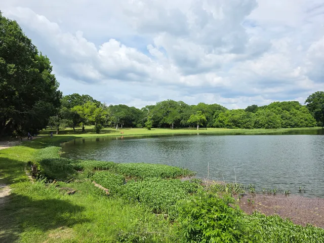Lester Lorch Park - Dallas County Nature Preserve