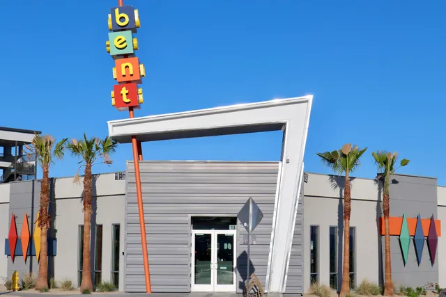 Bent Inn & Lounge Bar