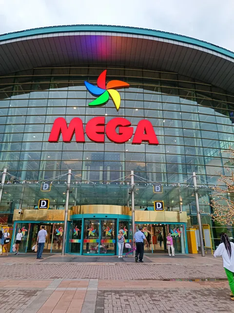 Батутный парк Kango