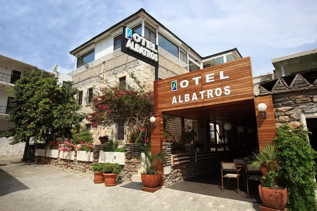 Albatros Hotel