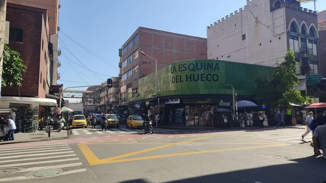 Centro Comercial El Hueco