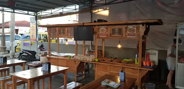 Angkringan Kembar Flamboyan