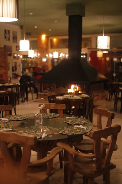 Semola Restaurante e Pizzaria Italiana