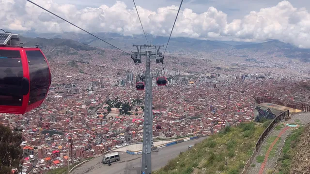 Estación Teleférico Línea Plateada - Faro Murillo