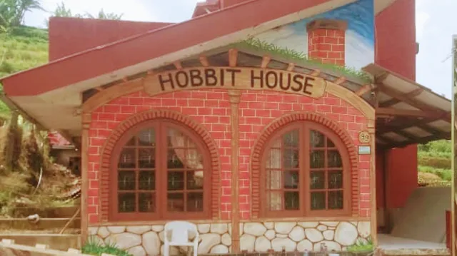 Costay Hobbit House (Syariah)