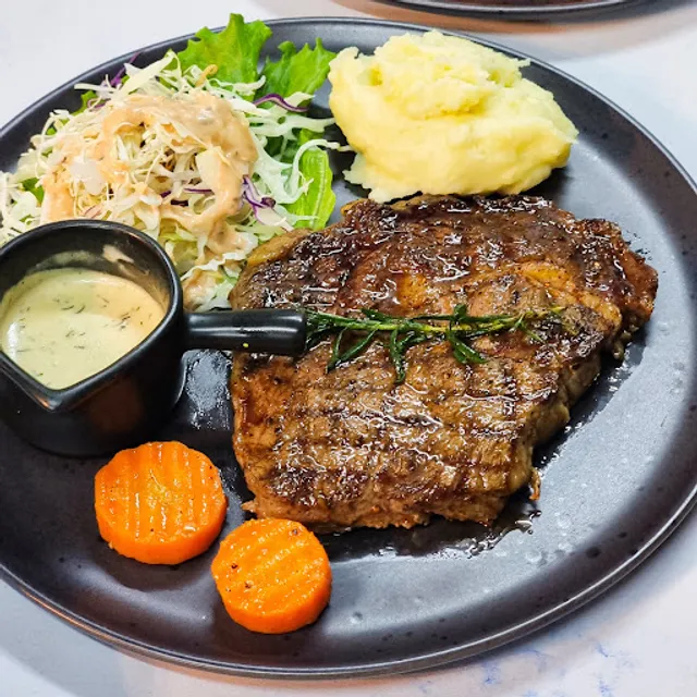 Steak Sudsoi Restaurant