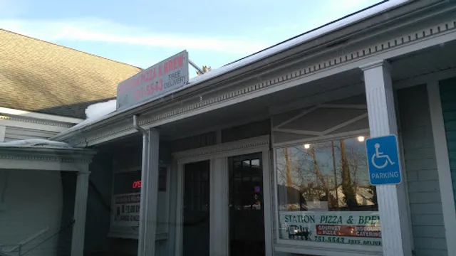Station Pizza & Brew